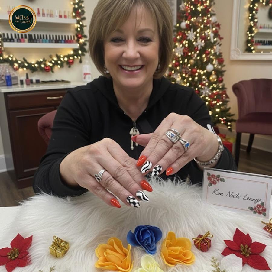 Kim Nails Lounge Portland, OR 97266